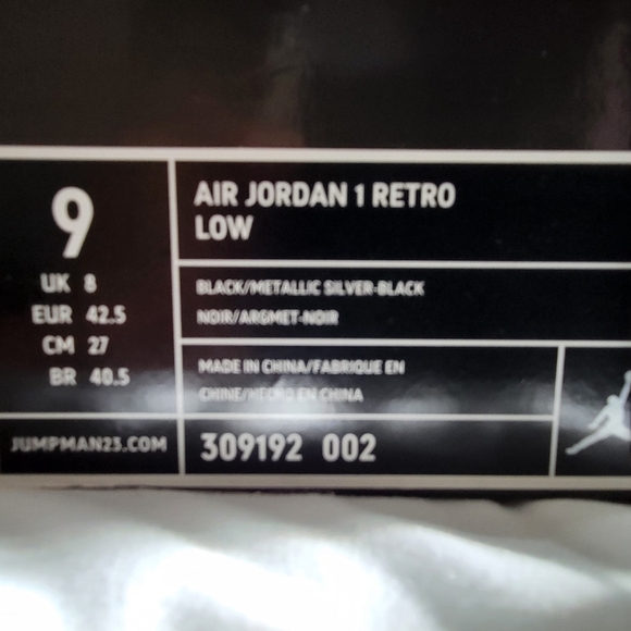 Jordan Retro 1's low sz 9 black - Picture 4 of 6